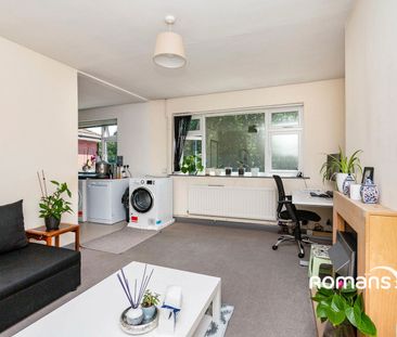 2 bedroom maisonette to rent - Photo 2