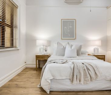 Charming 2-Bedroom House in Glenelg South - Photo 4