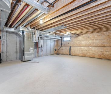 For Lease - 70 Baker Street, Thorold, Ontario - Photo 3