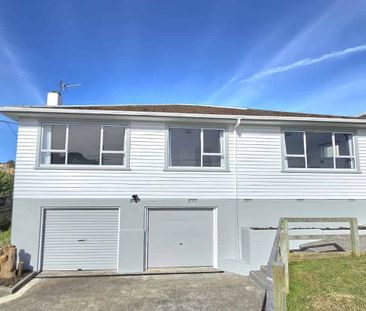 Spotswood - 4 Bedrooms - Photo 3