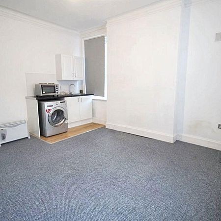 1 bed studio flat to rent in NE3 - Photo 3