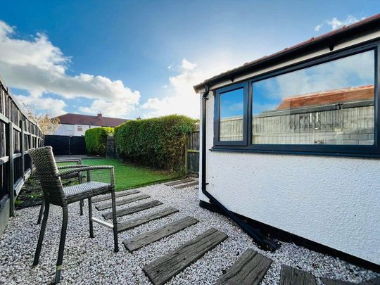 2 bedroom house to rent - Photo 1