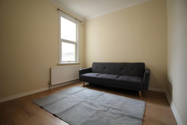 4 bedroom terraced house to rent - Photo 1
