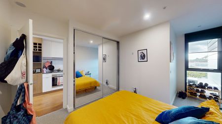 Stylish Urban Living in the Heart of Northcote - Photo 5