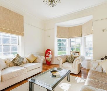 6 bedroom detached house to rent - Photo 2