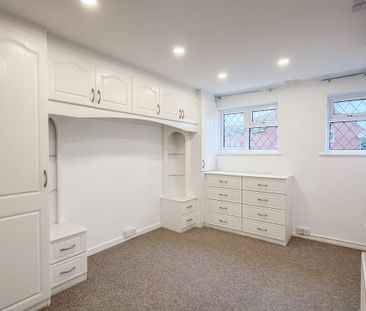 2 bedroom end of terrace house to rent - Photo 4