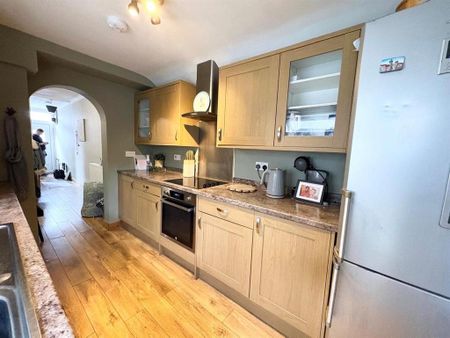 2 bedroom terraced house to rent - Photo 5