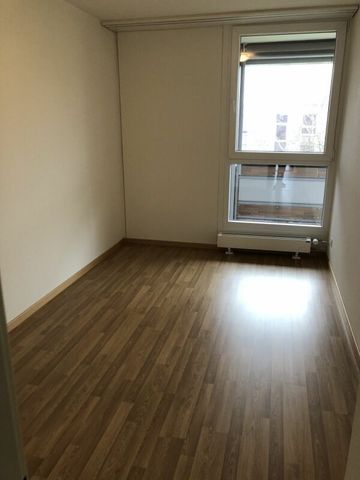 Premier mois gratuit - Appartement de 4,5 pièces, 3ème étage beau soir soleil - Photo 5