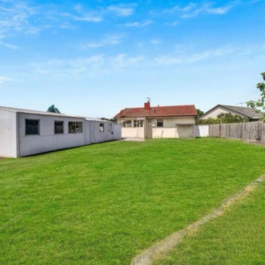 3 Bedroom Home in a Great Location - Photo 1