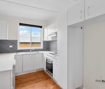 LOVLEY 3 BEDROOM HOUSE - Photo 4