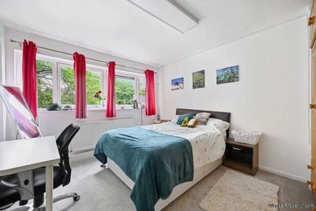 4 bedroom property to rent in London - Photo 2