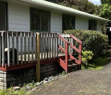 Charming 4 Bedroom House with Character! - Photo 2