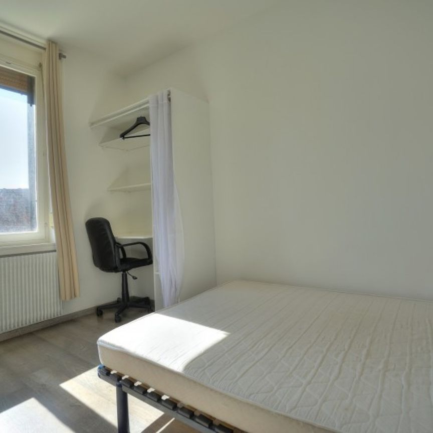 XX ème siècle Colocation 5 chambres à Lomme - Photo 1