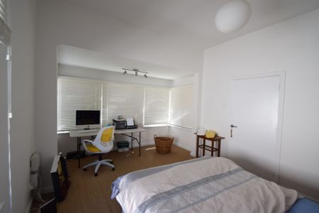 Enjoy the experience, Living Here - Photo 3