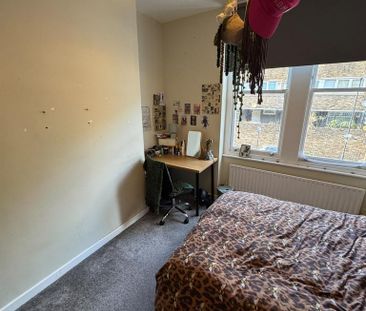 3 bedroom maisonette to rent - Photo 4