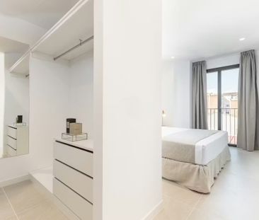 Carrer de Maignon, Barcelona, Catalonia 08024 - Photo 6