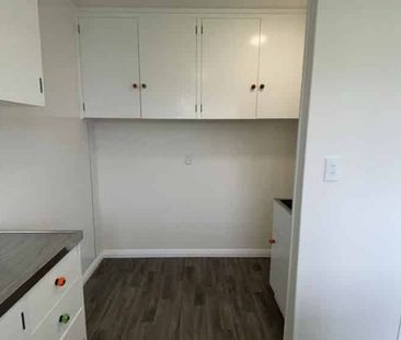 Cosy 2 bedroom unit - Photo 3