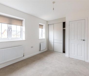 3 bedroom semi-detached house to rent - Photo 3