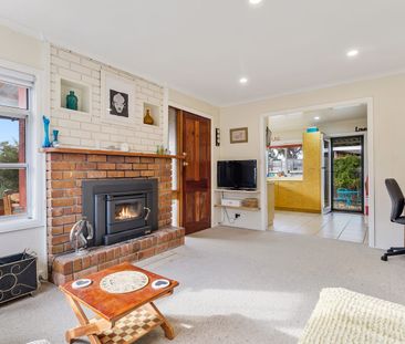 Coastal Cottage - Photo 2