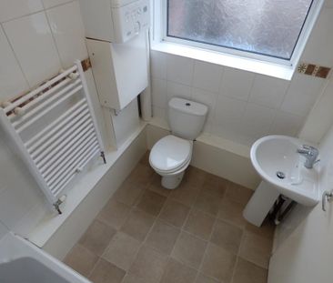 3 bedroom terraced house to rent - Photo 6