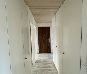 Helle 4 Zimmer-Wohnung mit Balkon - Foto 2