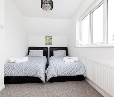 3 bedroom bungalow to rent - Photo 2