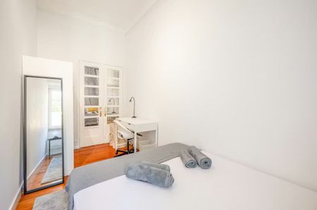 Rua Padre António Vieira, Lisbon, Lisbon 1070 - Photo 2