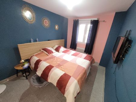 Location Appartement 4 pièces 87m² - Photo 3