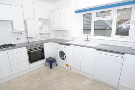 Property to let in Dundee - Photo 5