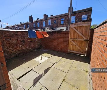 3 bedroom terraced house to rent - Photo 4