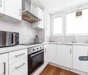 1 bedroom in a house share to rent - Photo 6