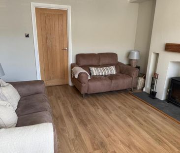 3 bedroom terraced house to rent - Photo 2