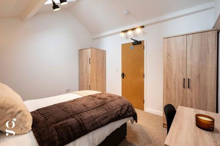 1 bedroom in a flat share to rent - Photo 5