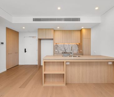 Luxury, Light & Panoramic City Views - A Penthouse-Style Sanctuary - Photo 5