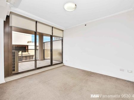 ONE BEDROOM APARTMENT IN A SECURE BUILDING - Photo 4
