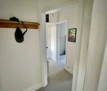 2 Bed Flat, Bonchurch Road, BN2 - Photo 5