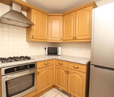 4 bedroom terraced house to rent - Photo 2