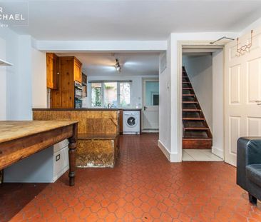 4 bedroom terraced house to rent - Photo 4