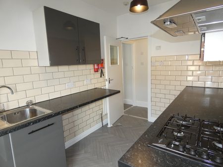 Westmorland Avenue Flat 3 - Photo 5