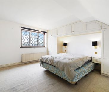 Semi-Detached House To Let - Photo 6