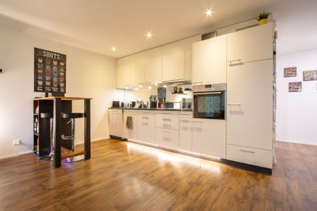 Modern 2.5-room first floor apartment in Erlach - Foto 2