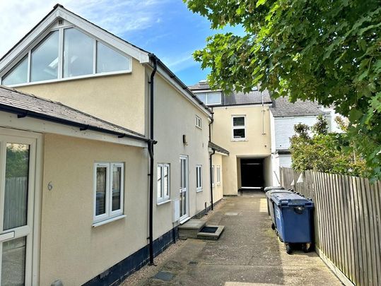 1 bedroom flat to rent - Photo 1