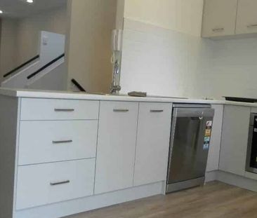 Picturesque in Parnell - Photo 2