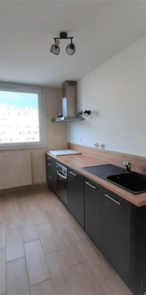 Location appartement 4 pièces - 75m² à Mâcon (71000) - Photo 1