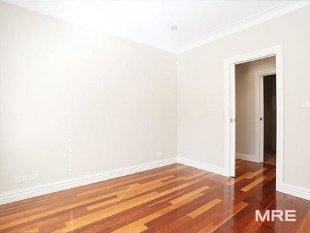 5A Michael Court, Niddrie - Photo 2