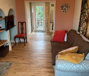 3 Bed Terraced House, Brackley Close, CV6 - Photo 2