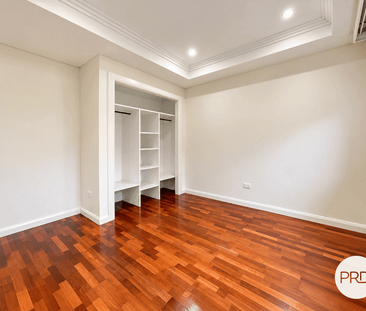 Four Bedroom Family Home - Photo 5
