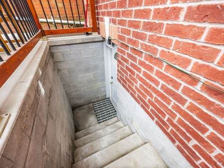 For Lease - 371 McRoberts Avenue Unit# Lower, Toronto, Ontario - Photo 4