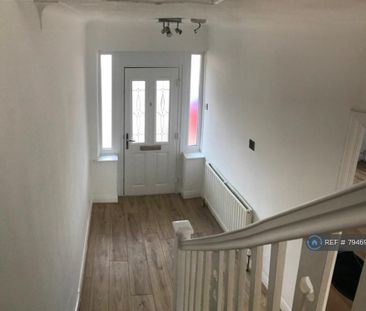 3 bedroom end of terrace house to rent - Photo 6