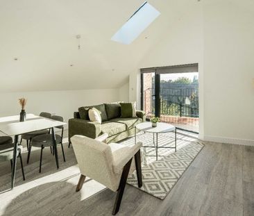 Cuckoo Hall Lane, London - Photo 6